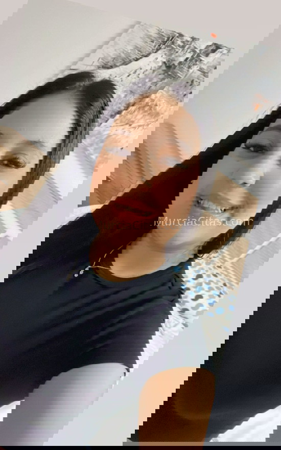 Violeta, jovencita colombiana. 631128392. Citas en MURCIA, MURCIA. www.murciacitas.com.