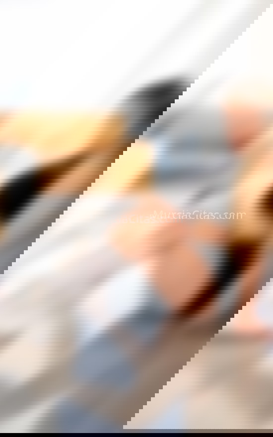 Mía Ferrer, chica mexicana viajera. 663721509. Citas en MURCIA, MURCIA. www.murciacitas.com.